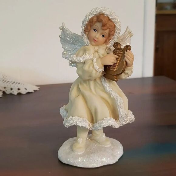 Vintage Other - Lovely Vintage Resin Angel with Harp Figurine and Sparkly Wings